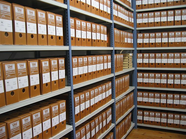 Shelved records in an archive